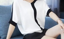 各种姿势被学长NP灌尿视频